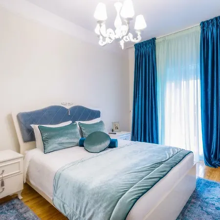 아파트 Acropolis Deluxe Apt. *